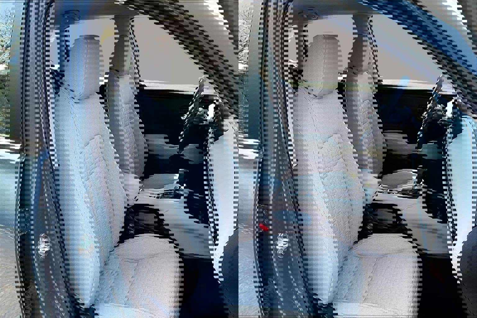 Used 2023 Honda HR-V LX image 29