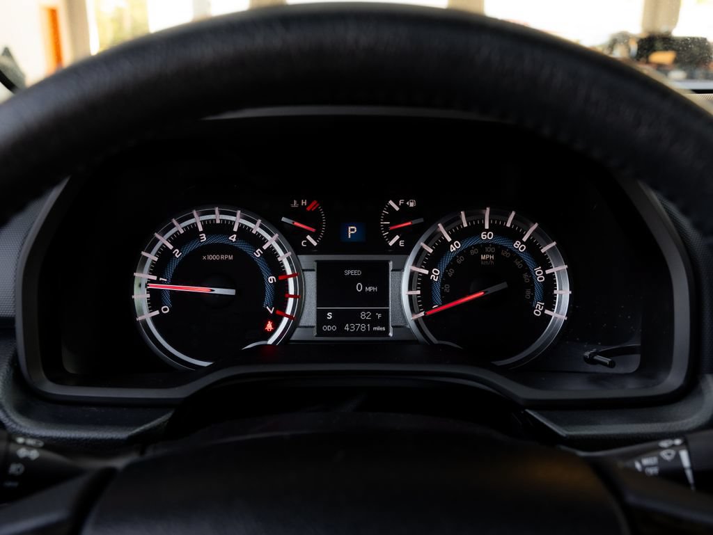 Used 2019 Toyota 4Runner Limited AWD/4WD image 20