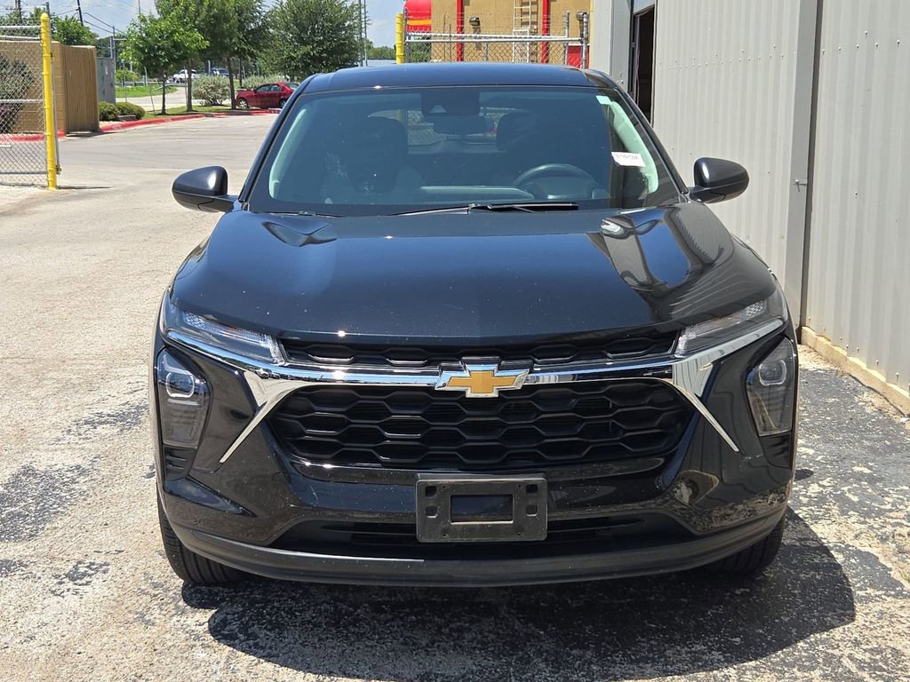 Used 2024 Chevrolet Trax LS w/ Driver Confidence Package FWD image 6