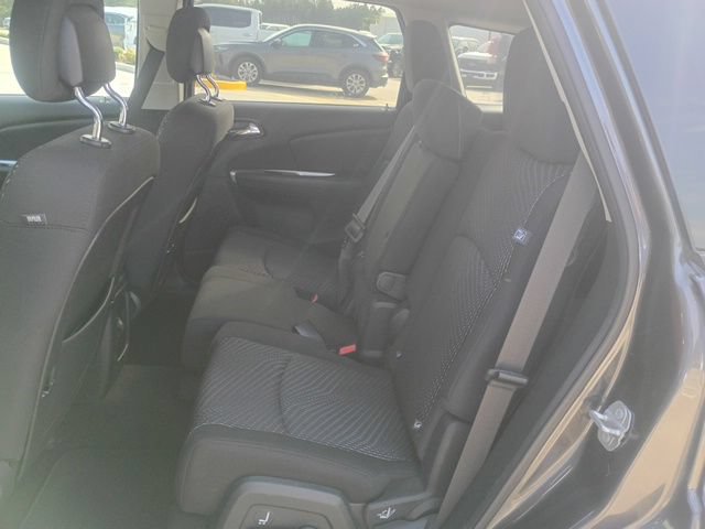 Used 2020 Dodge Journey SE w/ SE Popular Equipment Group FWD image 40