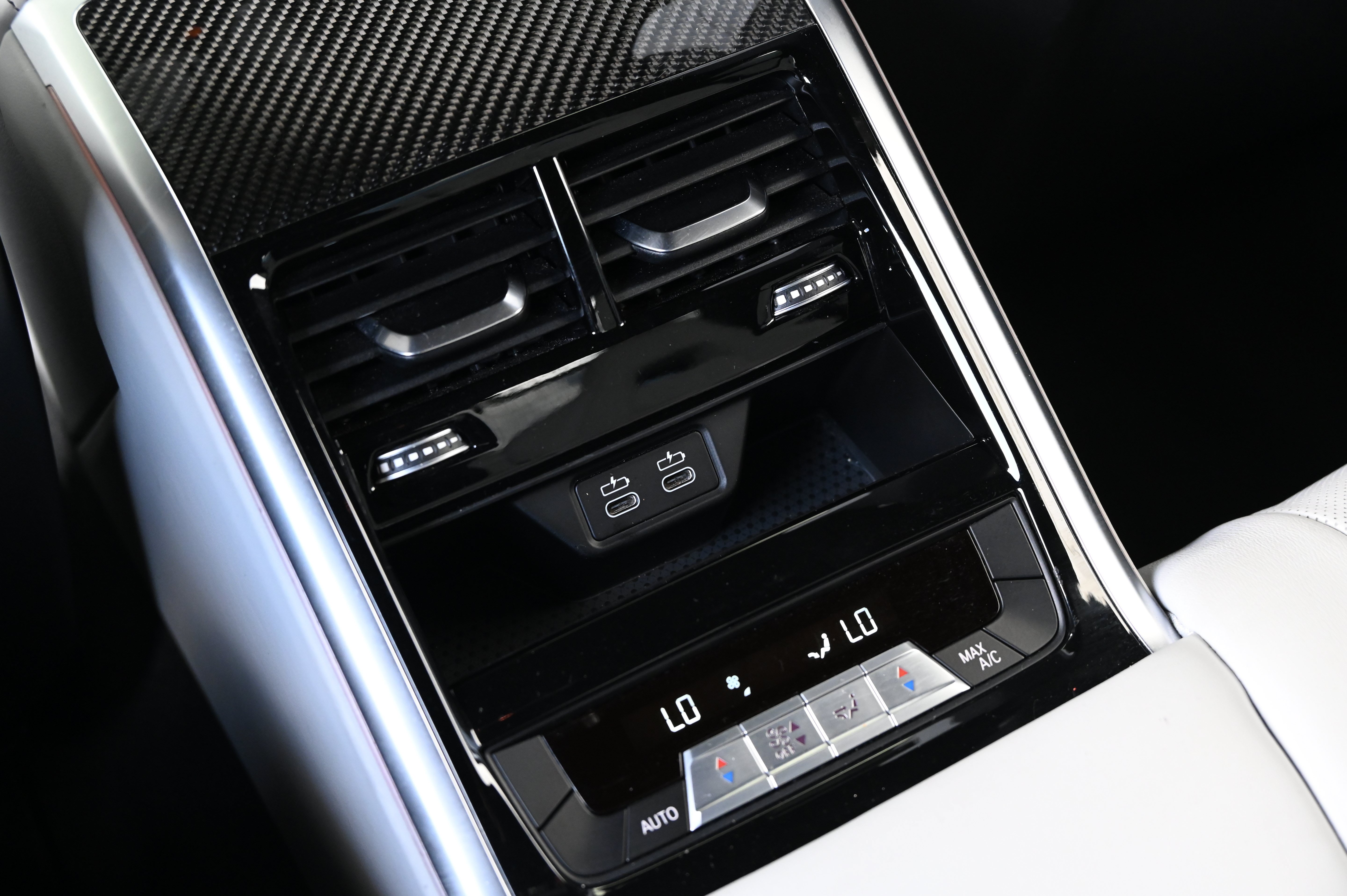 Used 2023 BMW M8 Gran Coupe xDrive Competition AWD/4WD image 29