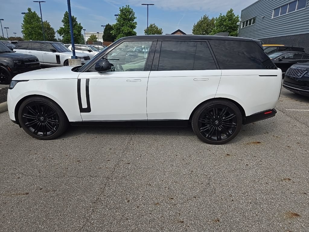 Used 2024 Land Rover Range Rover Autobiography AWD/4WD image 8