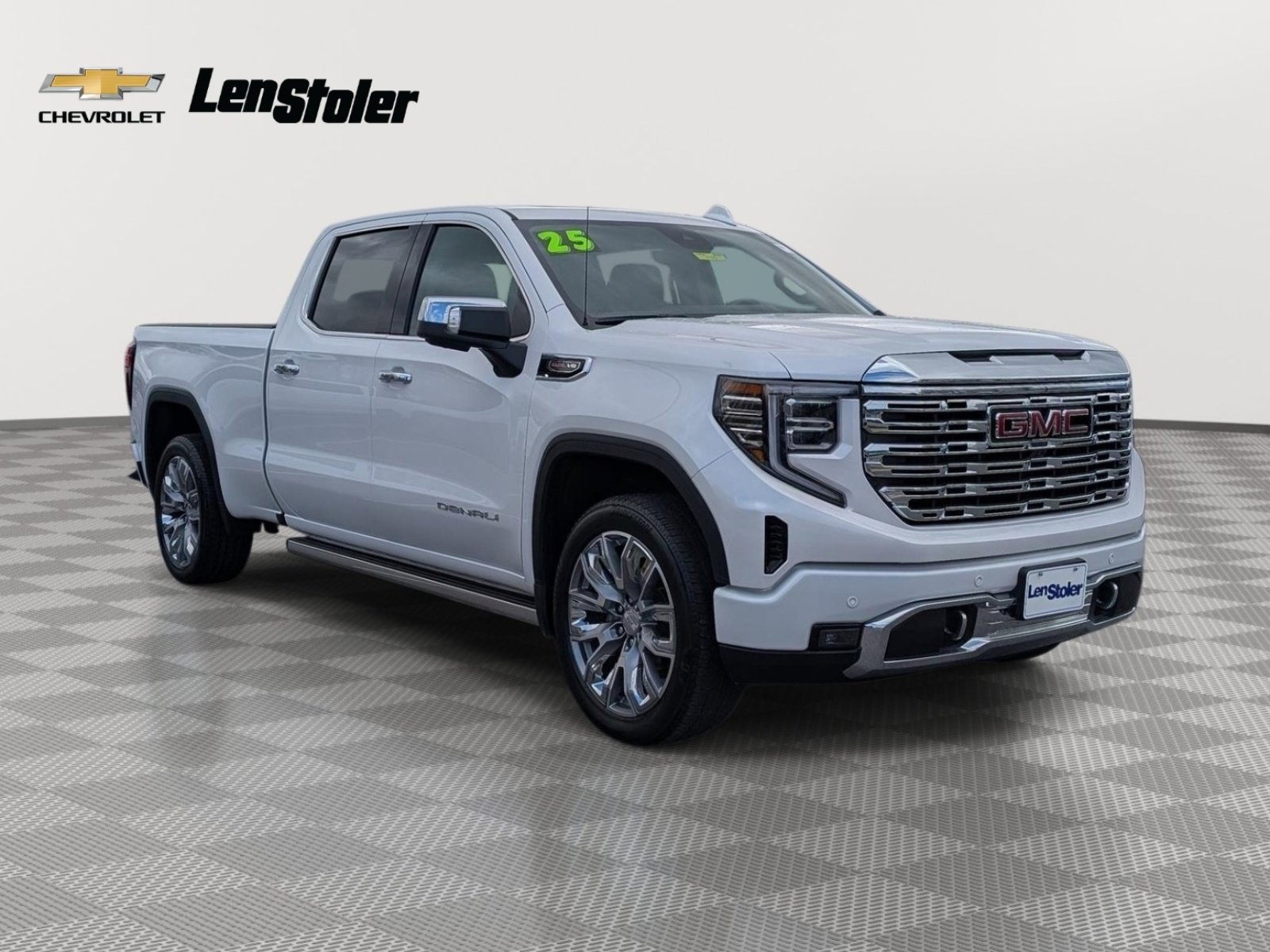 Used 2025 GMC Sierra 1500 Denali w/ Denali Reserve Package AWD/4WD image 7