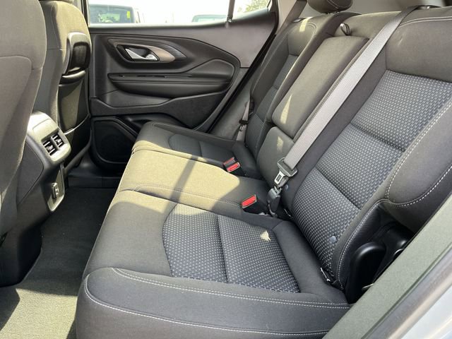 Used 2023 GMC Terrain SLE w/ Driver Convenience Package image 25