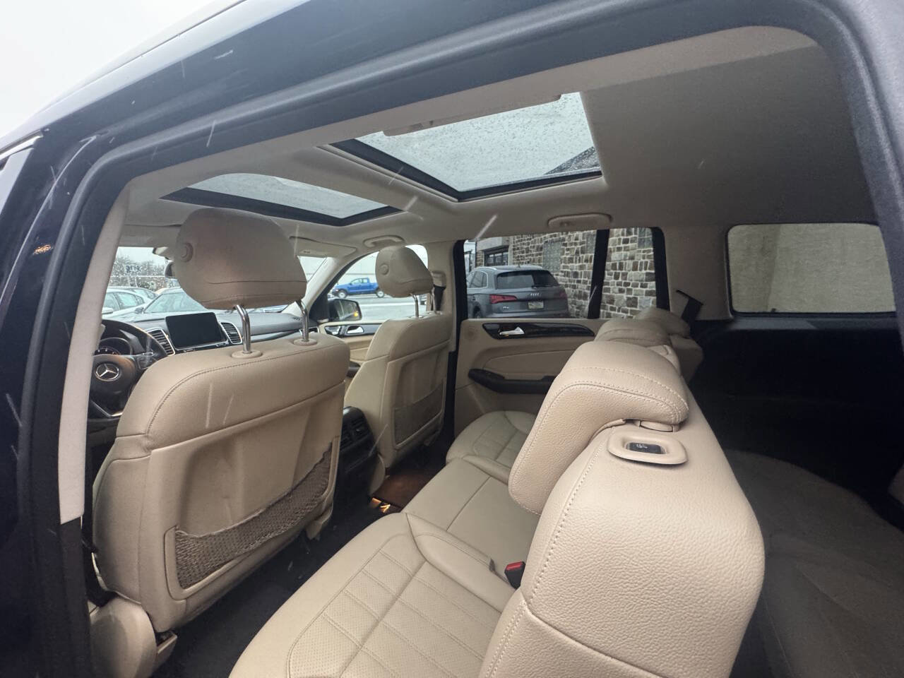 Used 2017 Mercedes-Benz GLS 450 4MATIC image 16