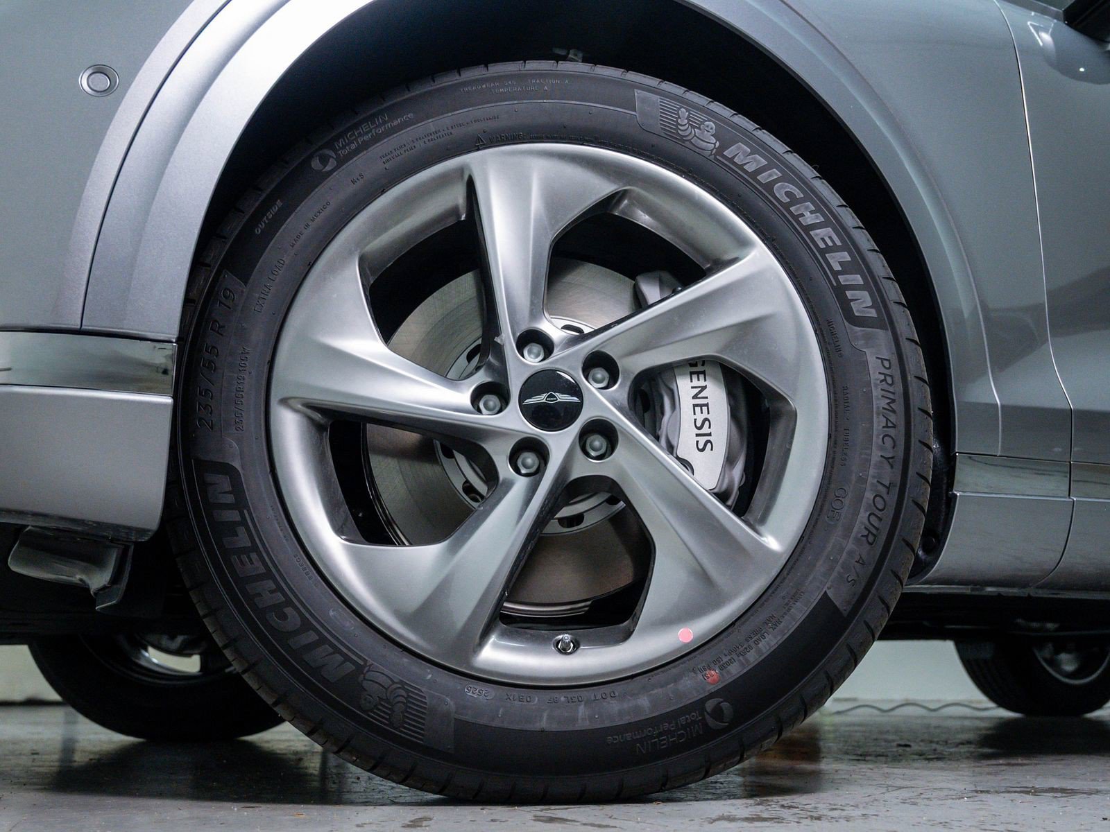 Used 2026 Genesis GV70 2.5T Advanced AWD/4WD image 6