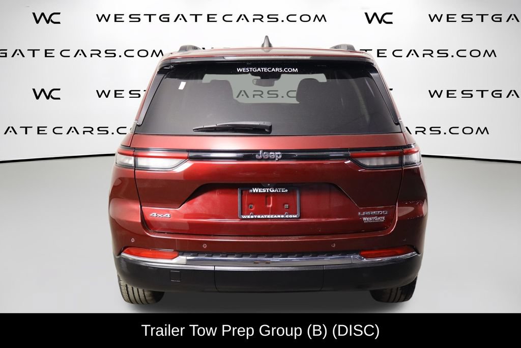 Used 2023 Jeep Grand Cherokee Laredo w/ Trailer Tow Prep Group (B) AWD/4WD image 4