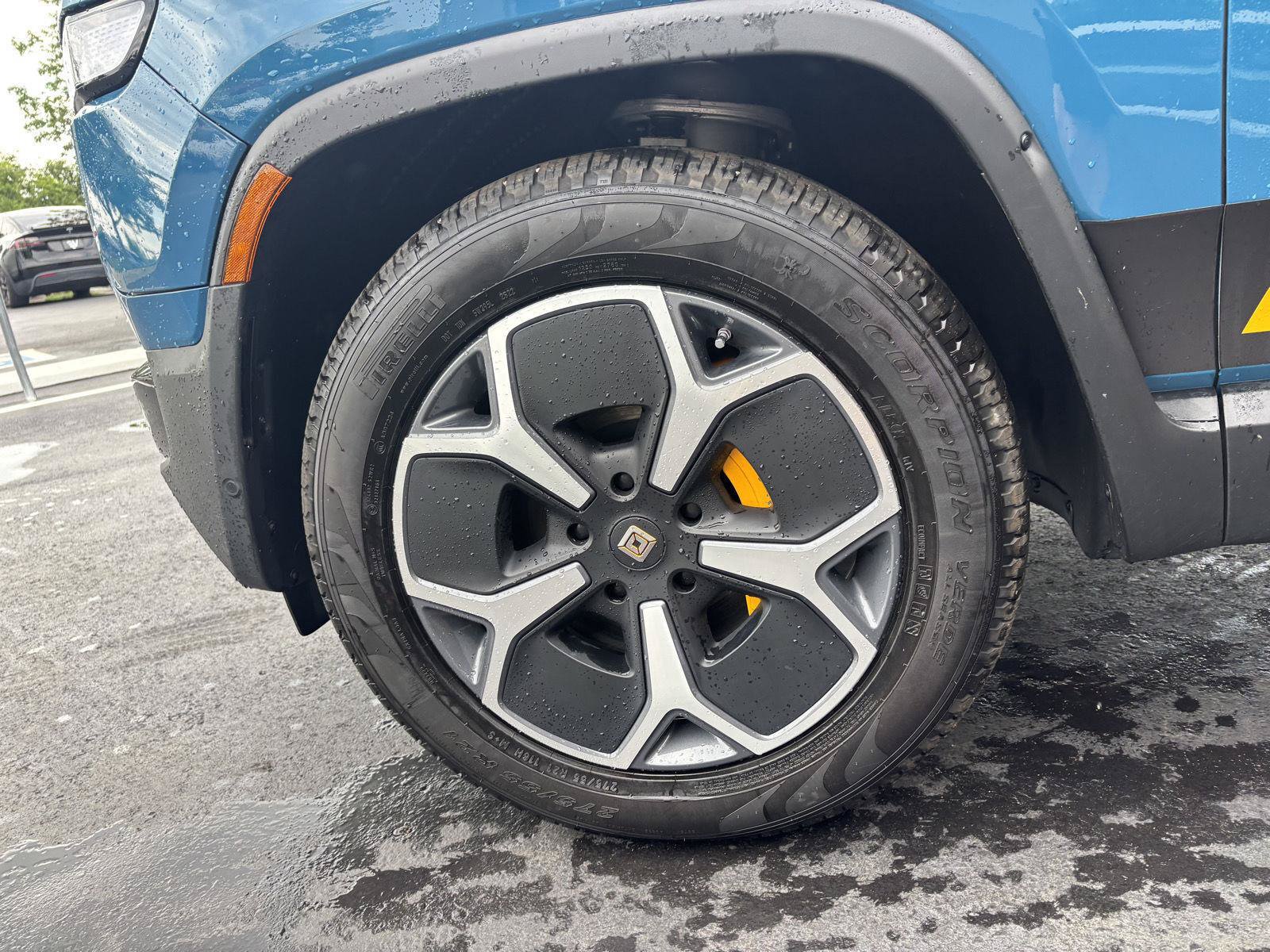 Used 2022 Rivian R1T Adventure AWD/4WD image 14