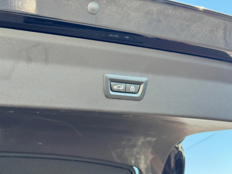 Used 2020 BMW X4 xDrive30i w/ Executive Package image 31