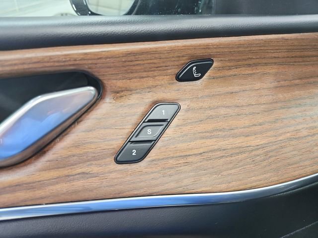 Used 2024 Jeep Grand Cherokee L Summit image 16