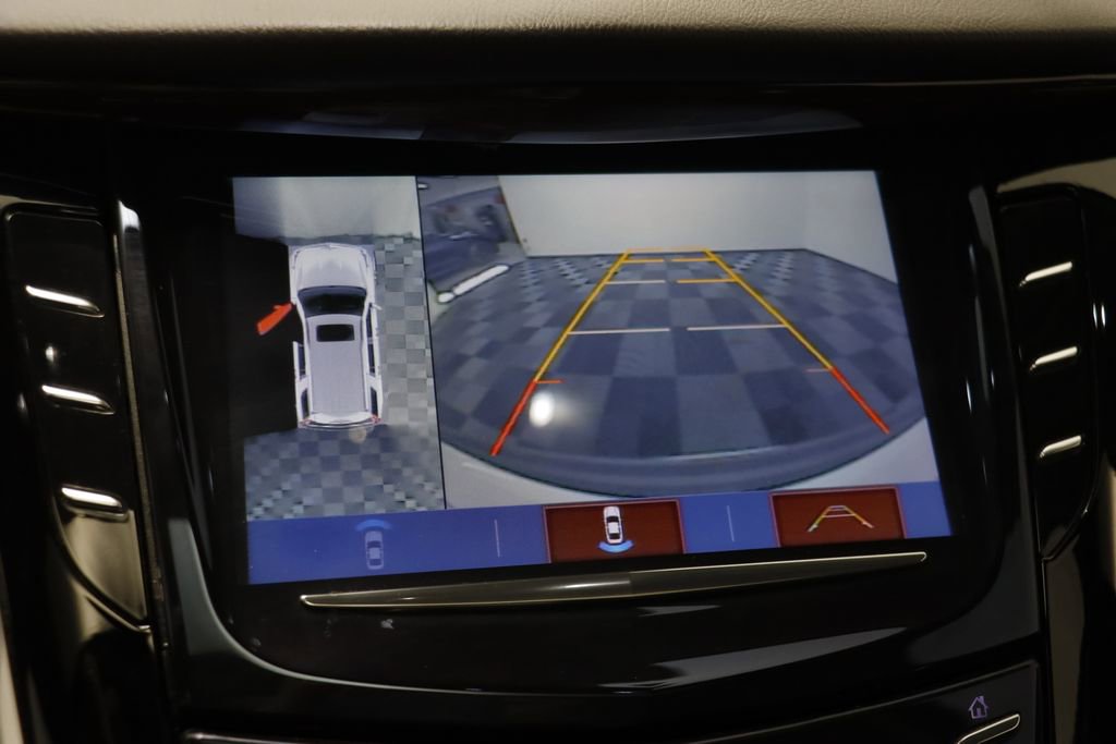 Used 2020 Cadillac Escalade Premium Luxury image 11