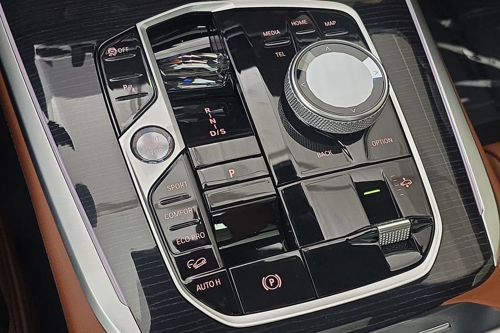 New 2027 BMW X7 M60i AWD/4WD image 22