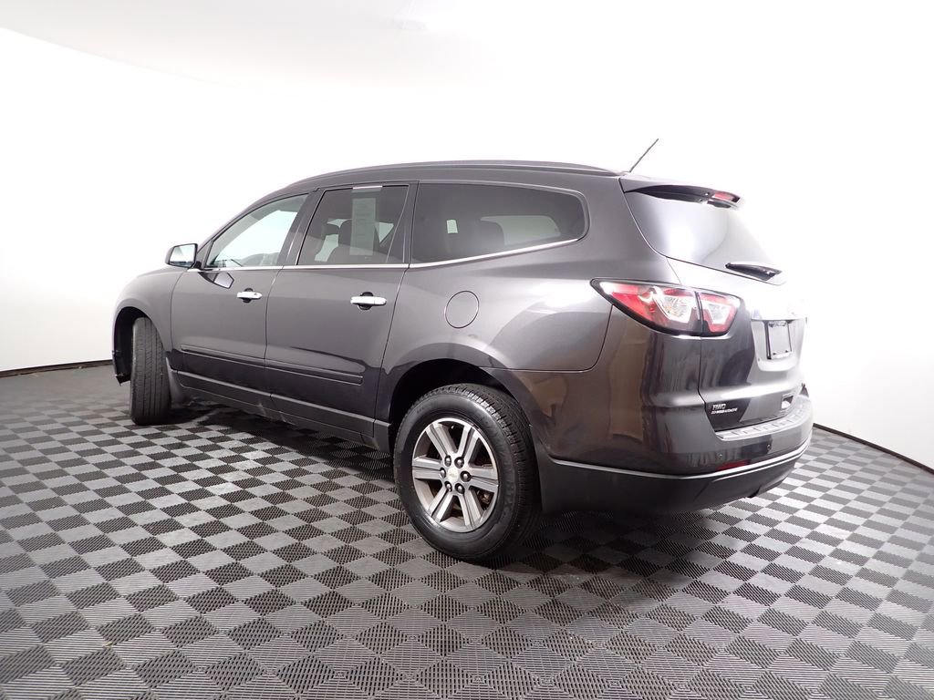 Used 2015 Chevrolet Traverse LT image 9