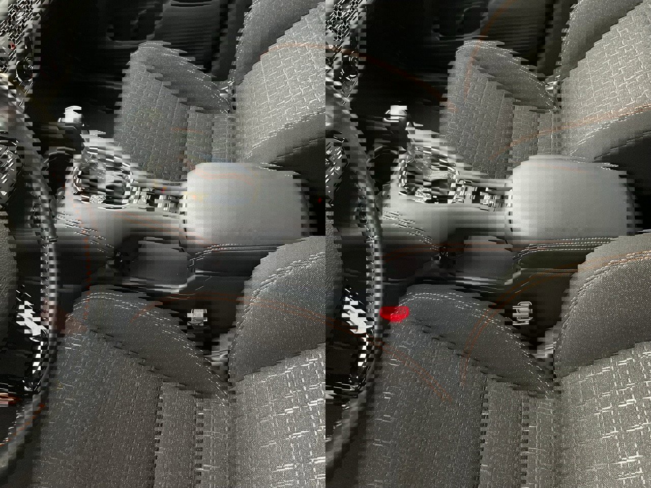 Used 2025 Honda HR-V Sport image 34