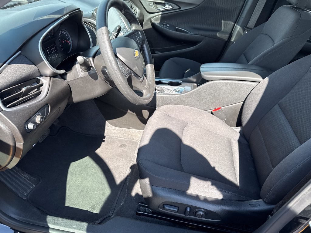 Used 2024 Chevrolet Malibu LT FWD image 16