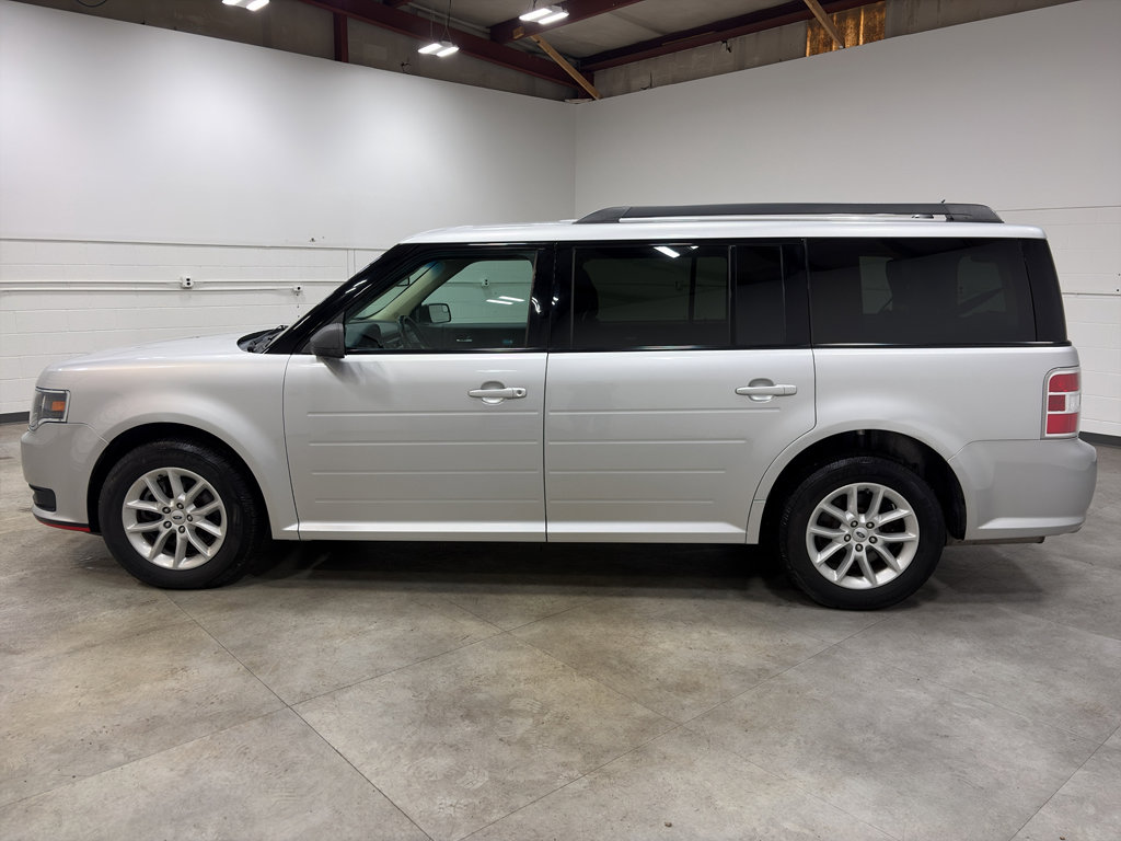Used 2018 Ford Flex SE FWD image 3