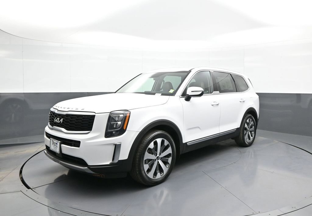 Certified 2022 Kia Telluride EX w/ EX Premium Package image 10