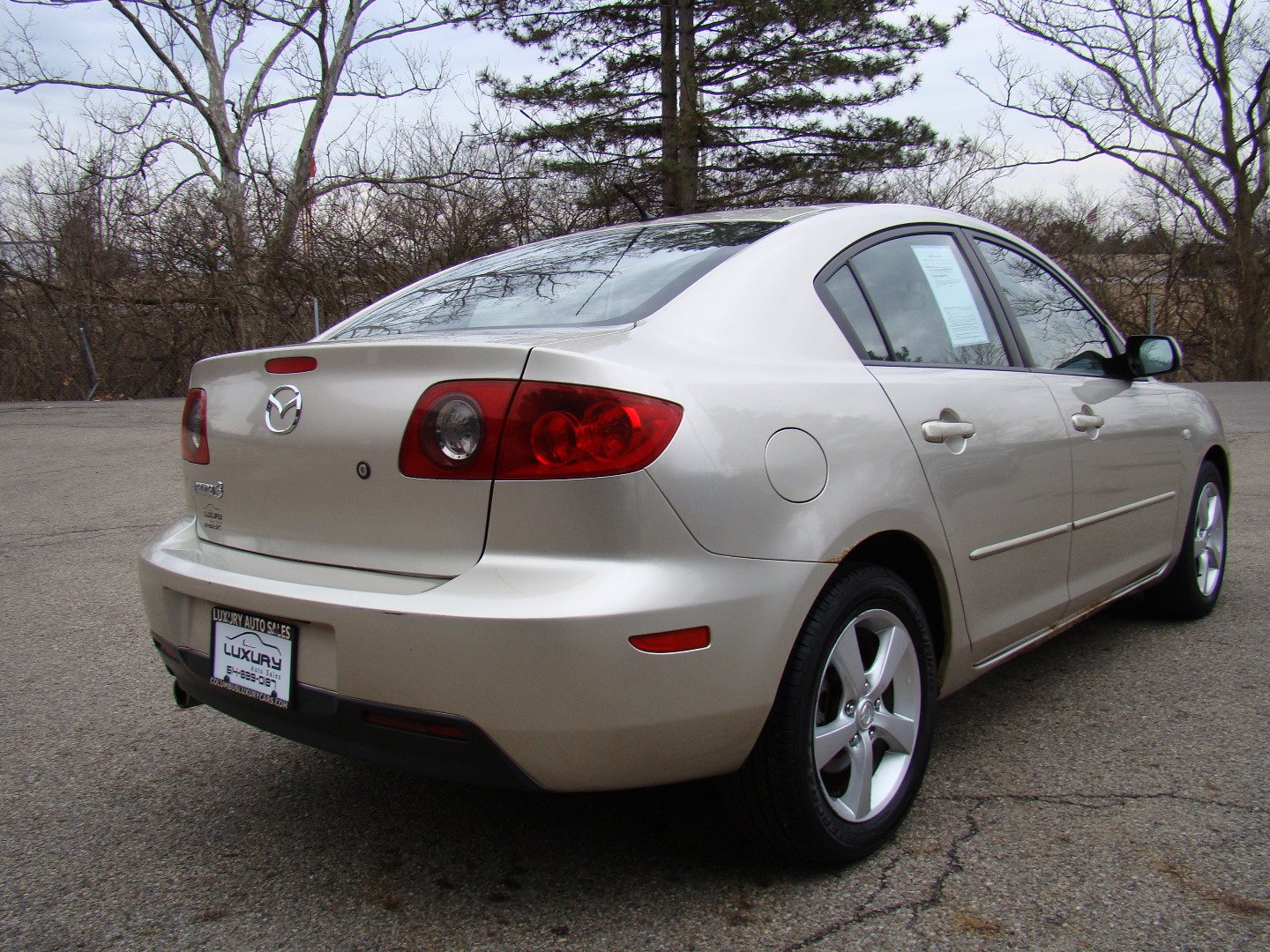 Used 2005 MAZDA MAZDA3 I w/ Pwr & 16" Alloy Wheel Pkg image 10