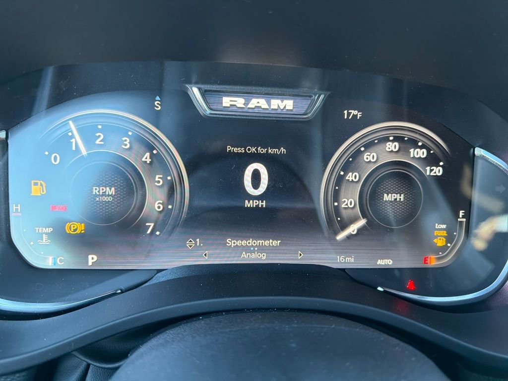 New 2026 RAM 1500 4x4 Crew Cab image 25