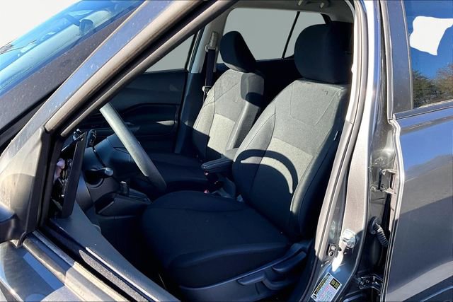 New 2025 Nissan Kicks Play S image 9