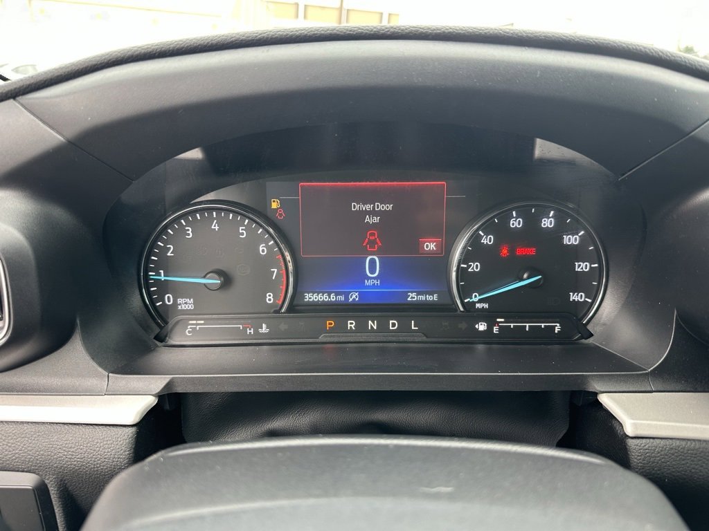Used 2024 Ford Explorer XLT w/ Equipment Group 202A image 23