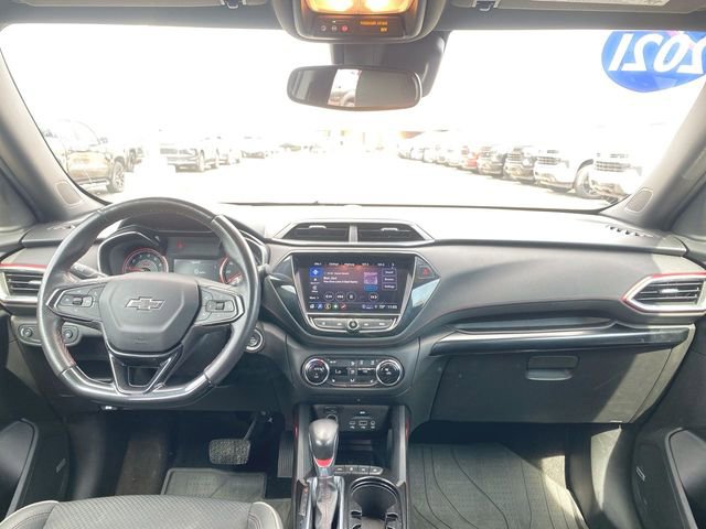 Used 2021 Chevrolet TrailBlazer RS w/ Technology Package FWD image 19