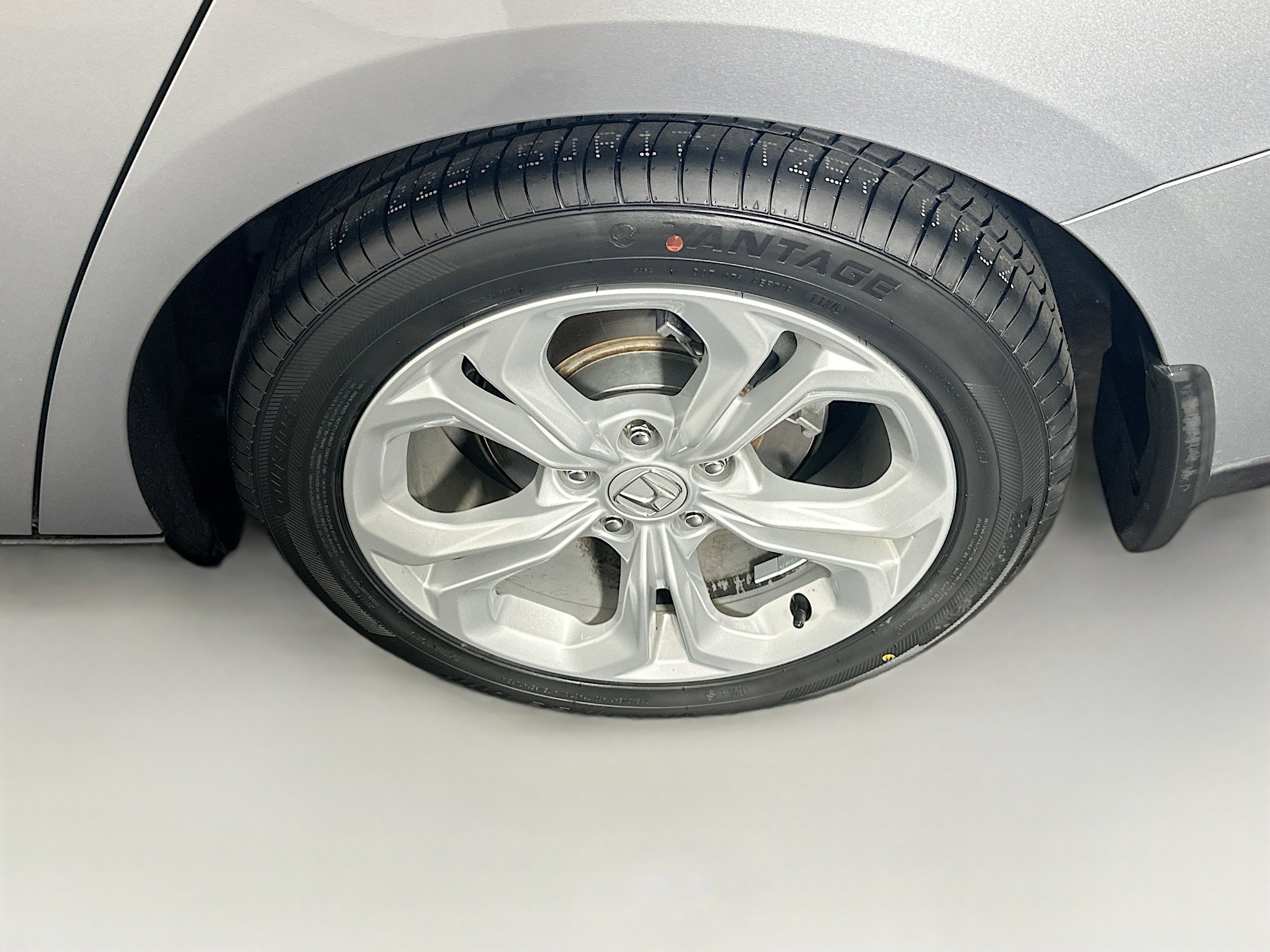 Used 2023 Honda Accord LX image 11