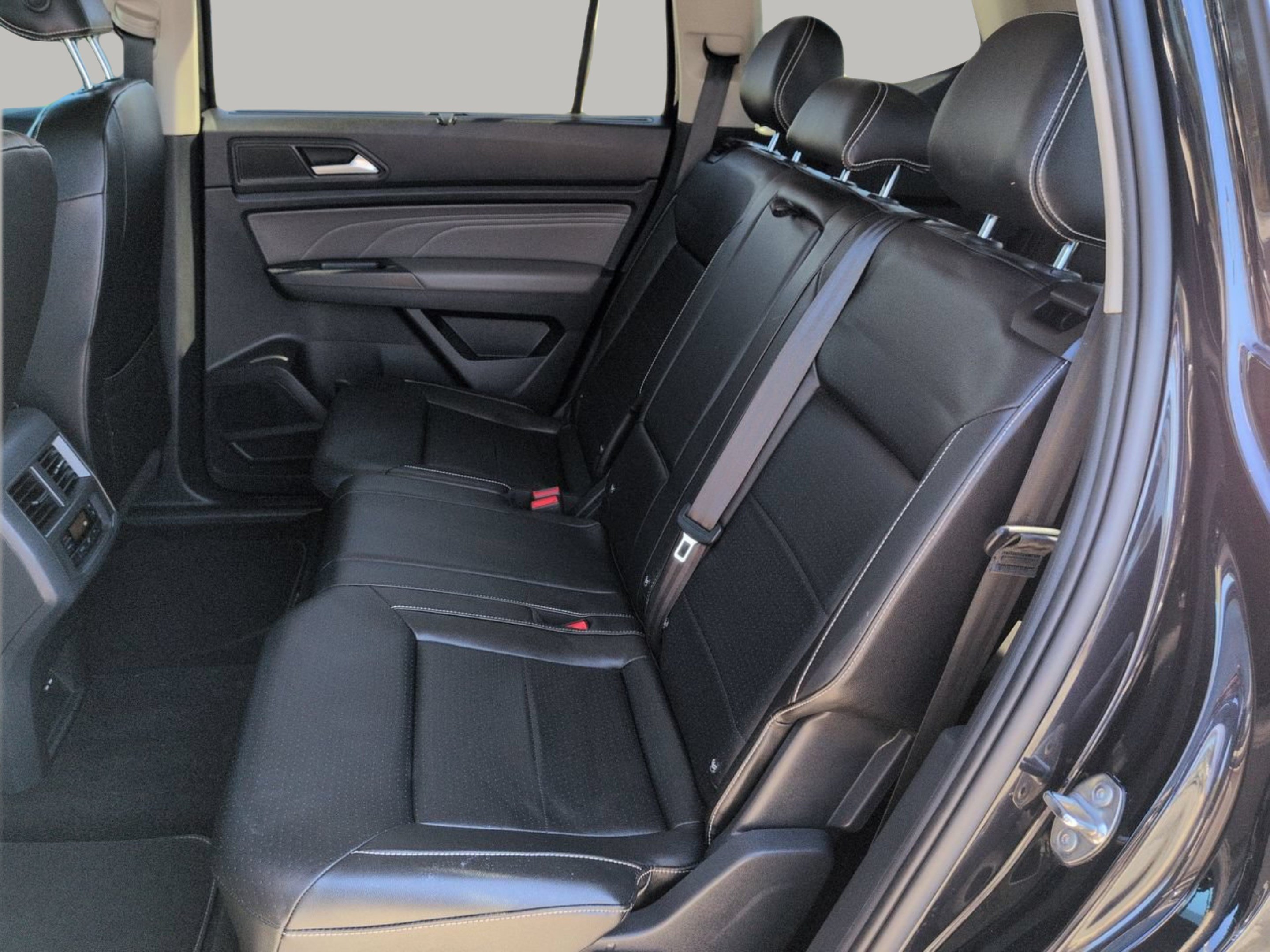 Used 2021 Volkswagen Atlas SE FWD image 20