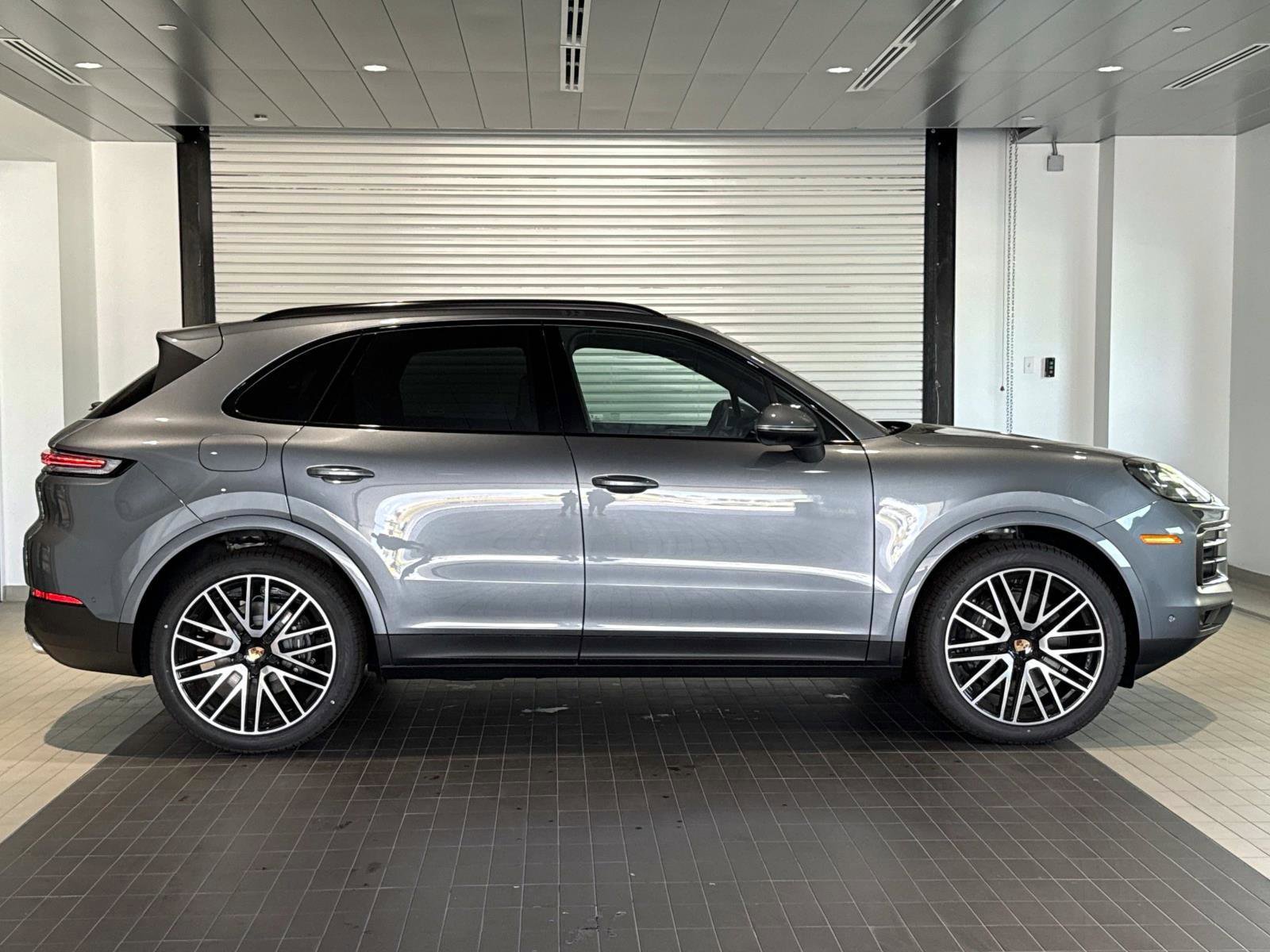 New 2026 Porsche Cayenne image 8
