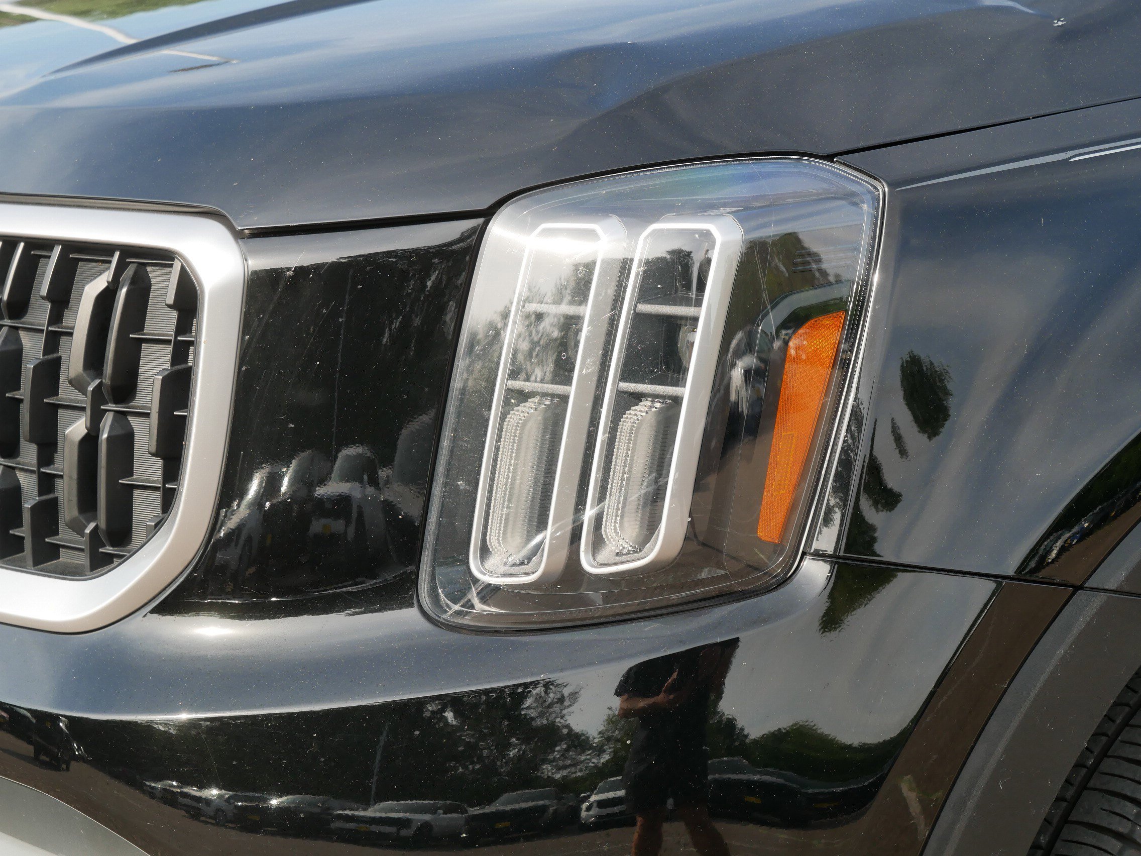 Certified 2024 Kia Telluride EX w/ EX Captain's Chair Package AWD/4WD image 16