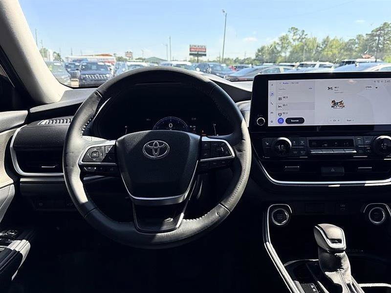 Used 2026 Toyota Grand Highlander FWD image 33