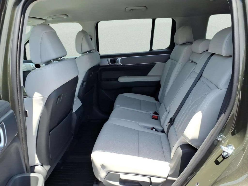 New 2026 Hyundai Santa Fe SEL FWD image 10