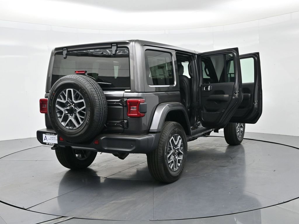 New 2025 Jeep Wrangler Sahara image 31