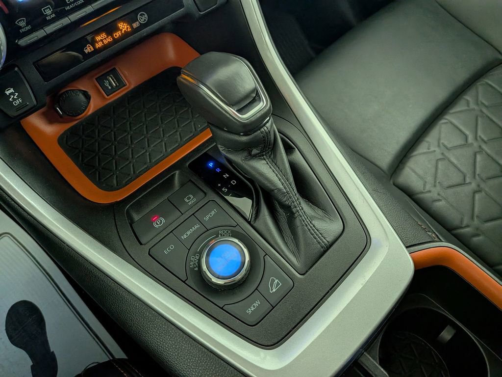 Used 2024 Toyota RAV4 Adventure image 27