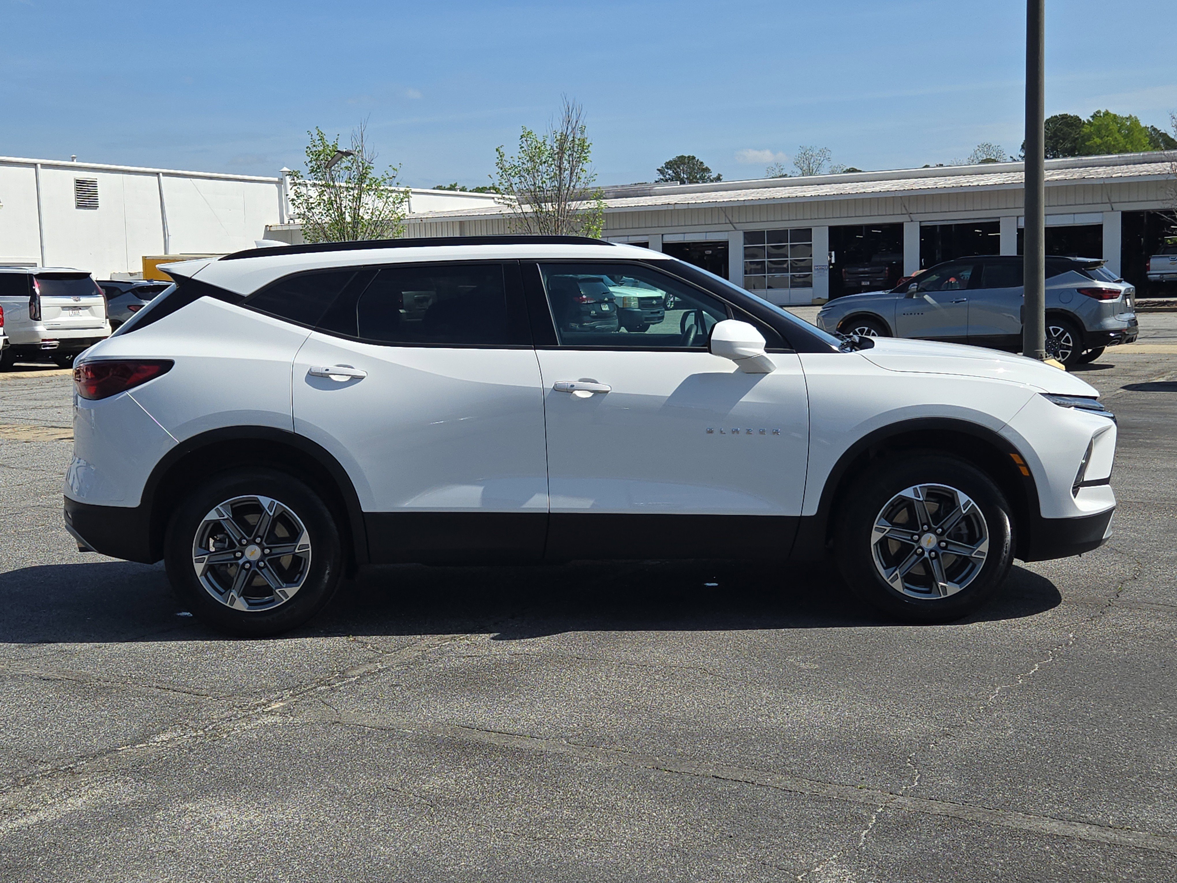 Used 2024 Chevrolet Blazer LT w/ Convenience Package image 8