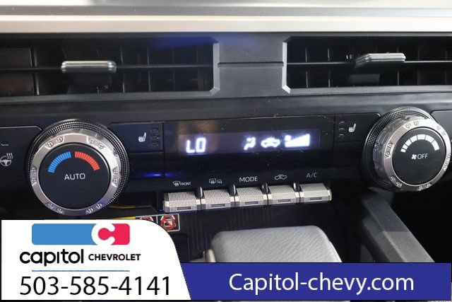 Used 2024 Toyota Tacoma SR5 AWD/4WD image 20