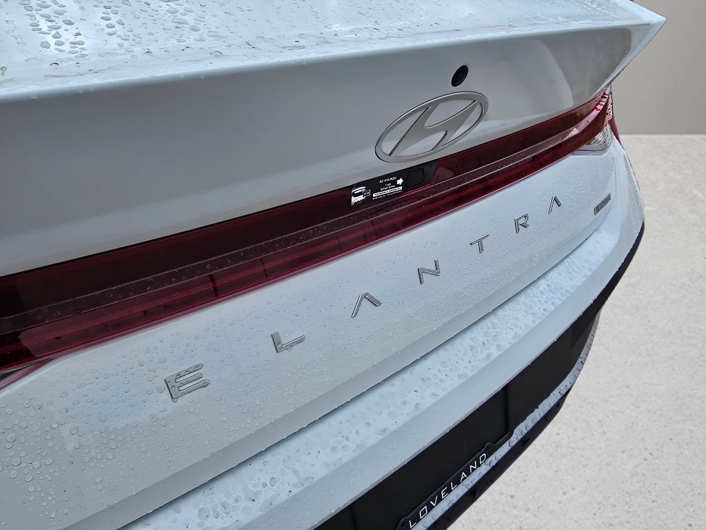 New 2026 Hyundai Elantra Hybrid FWD image 10