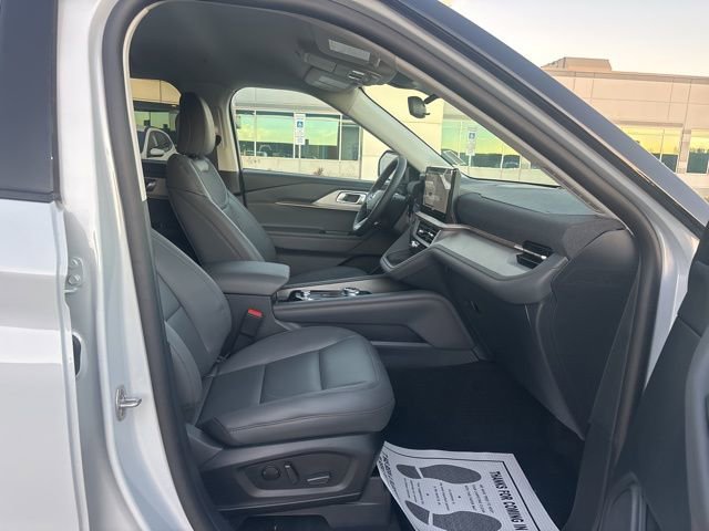 New 2026 Ford Explorer Active w/ Active Comfort Package image 10