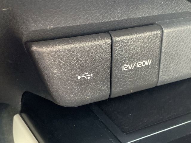 Certified 2020 Toyota Camry SE image 27