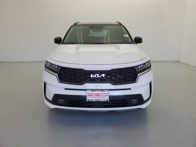 Used 2022 Kia Sorento EX w/ Panoramic Sunroof Package FWD image 3