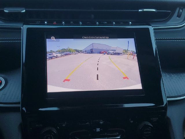 Certified 2024 Jeep Grand Cherokee Altitude RWD image 30