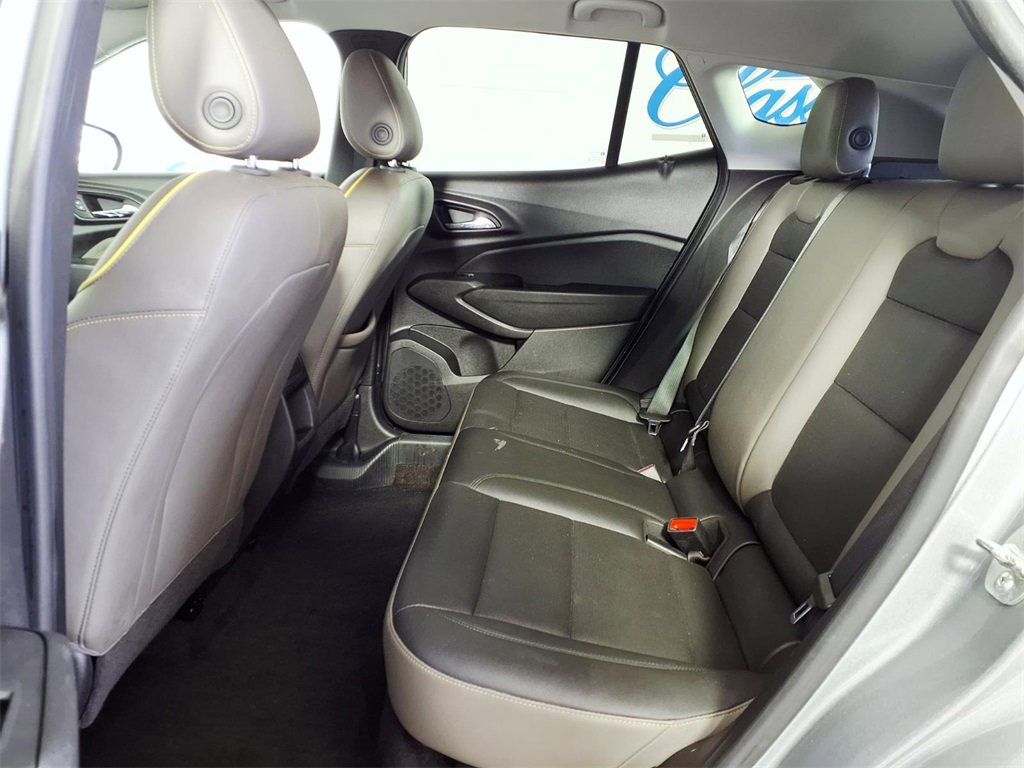 Used 2025 Chevrolet Trax ACTIV w/ Driver Confidence Package image 10