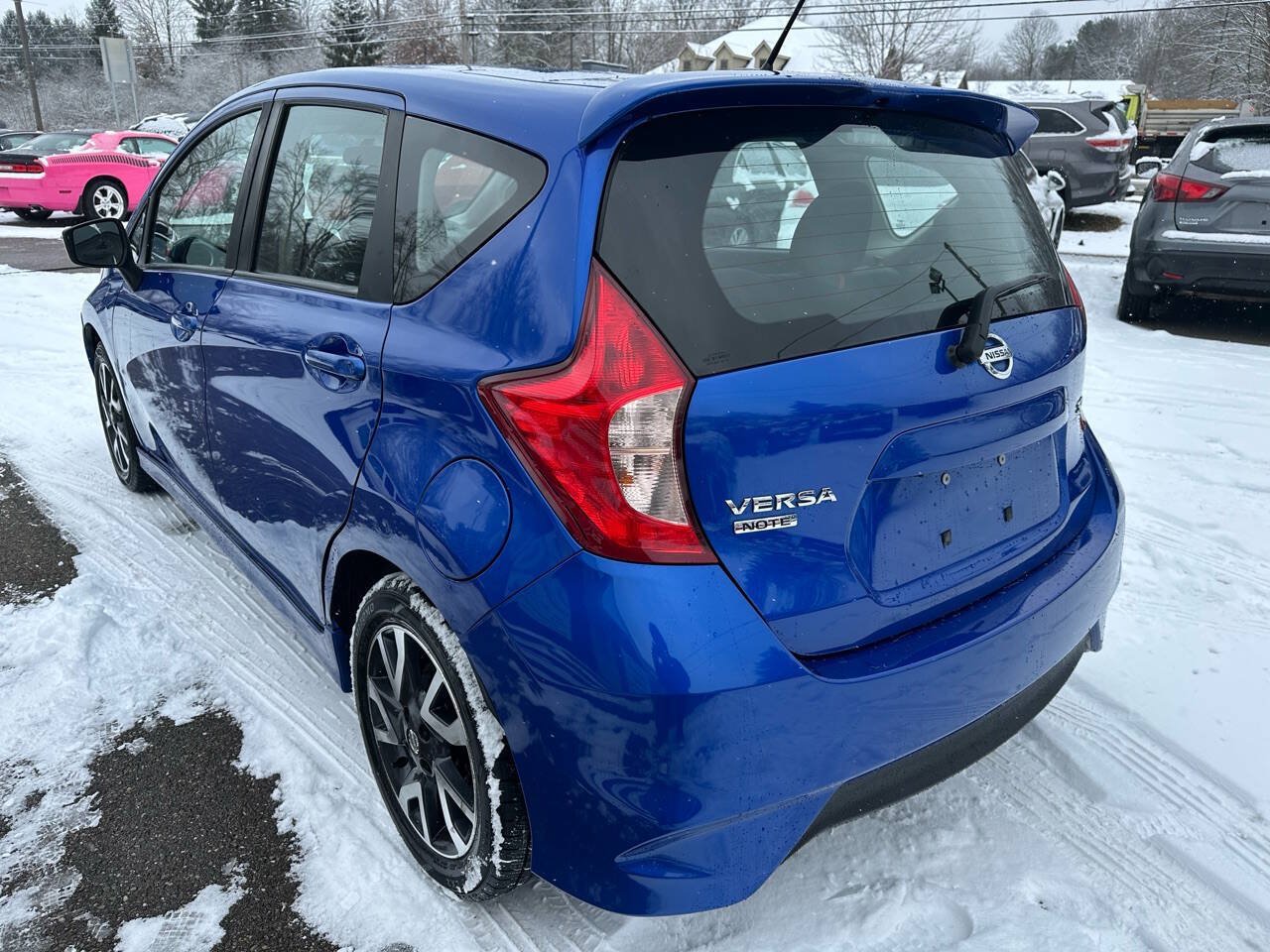 Used 2017 Nissan Versa Note SR FWD image 4