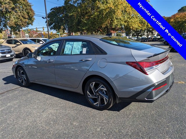 Certified 2025 Hyundai Elantra Sport image 6