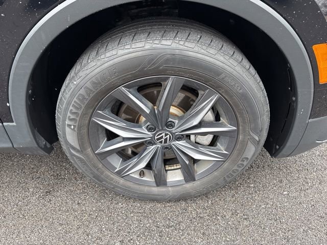 Used 2022 Volkswagen Tiguan SE image 31