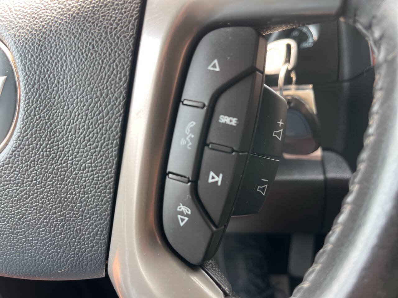 Used 2012 Chevrolet Suburban LT AWD/4WD image 20