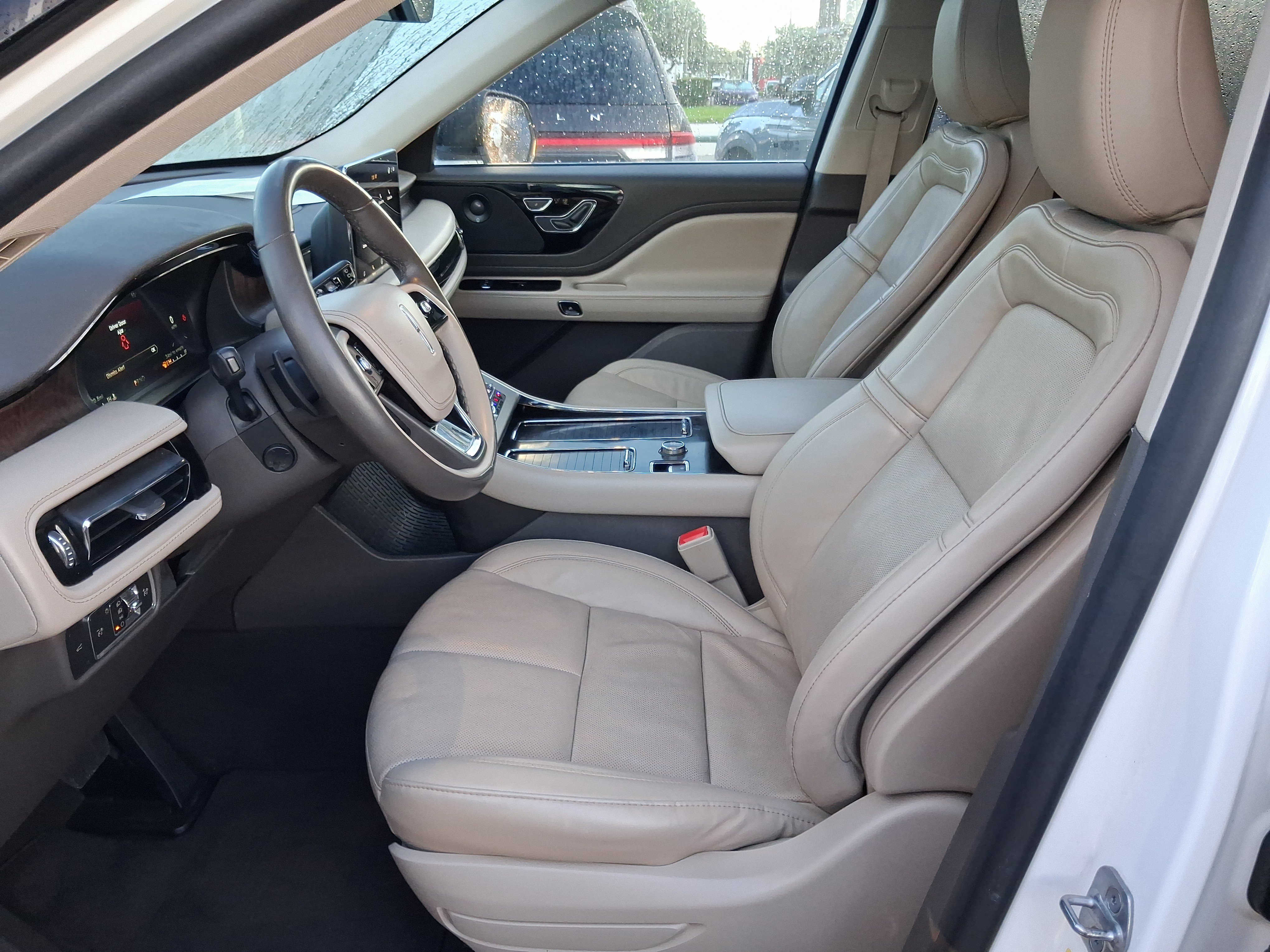 Certified 2022 Lincoln Aviator Reserve w/ Elements Package Plus RWD image 12