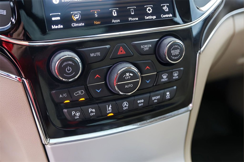 Used 2021 Jeep Grand Cherokee Summit image 18