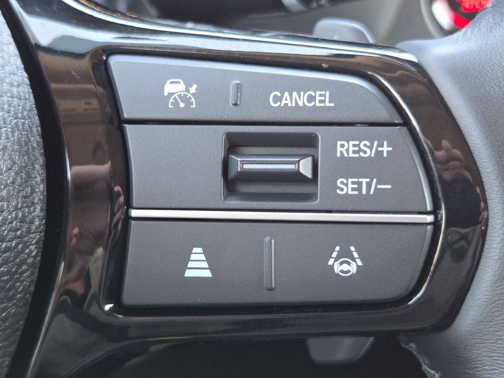 Certified 2025 Honda Pilot Touring image 39