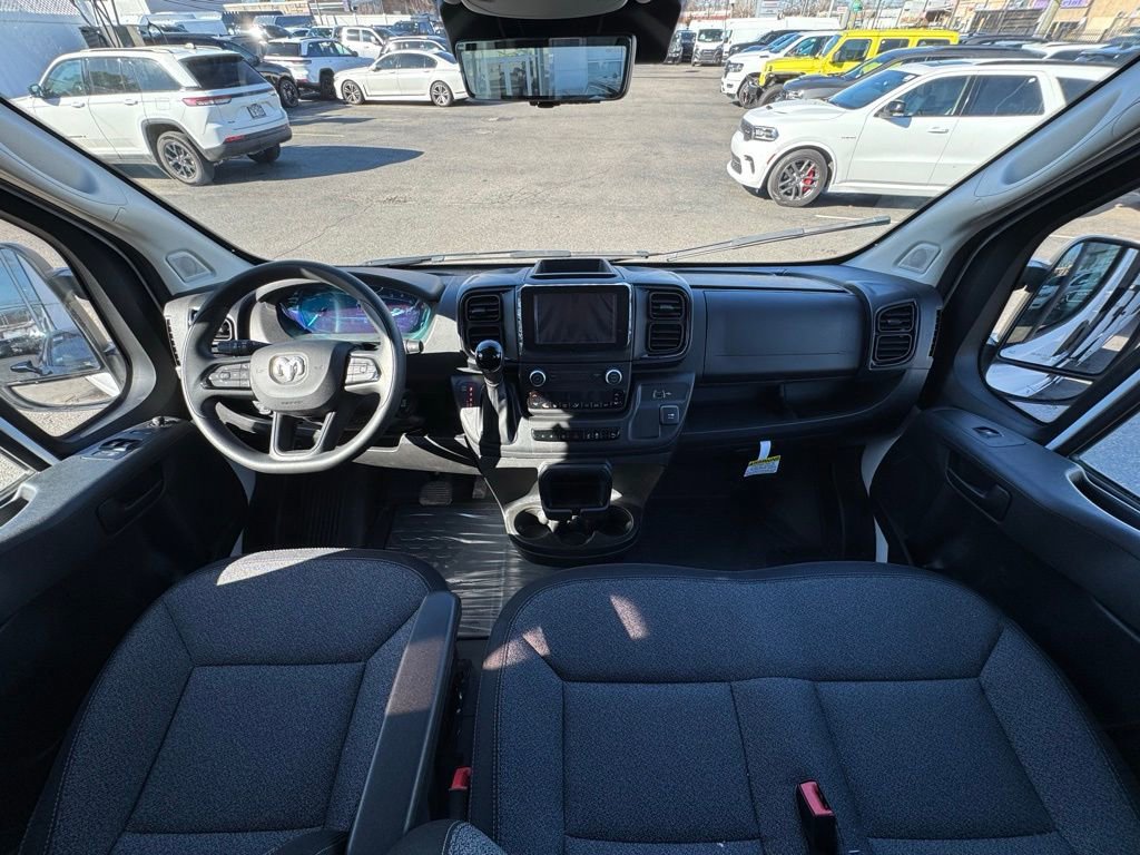 Used 2025 RAM ProMaster 3500 w/ Crew Van Package image 22